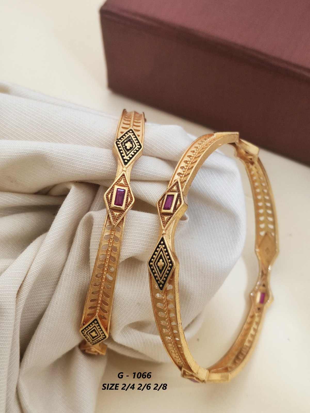 Classic Bangle - 3784